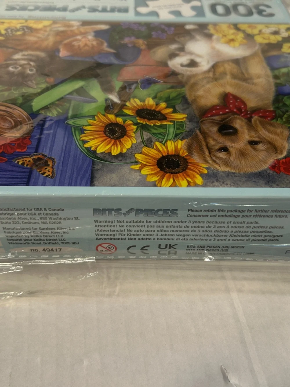 300-Piece Pets Puzzle - Colorful Floral Puppies & Kittens